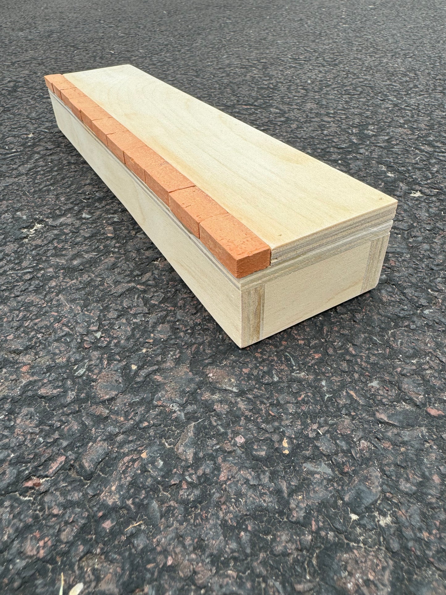 EMA Ramps Fingerboard Brick Grind Box